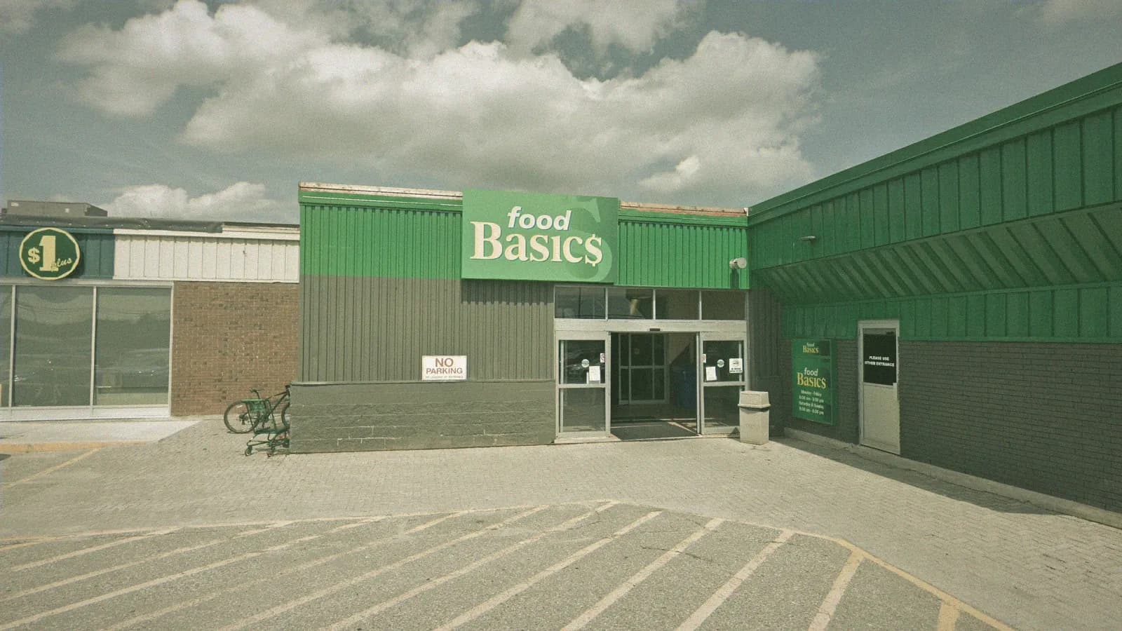 DriveTest Timmins at The Porcupine Mall, 4900 Highway 101 East, Unit 160, Timmins, seen from the street