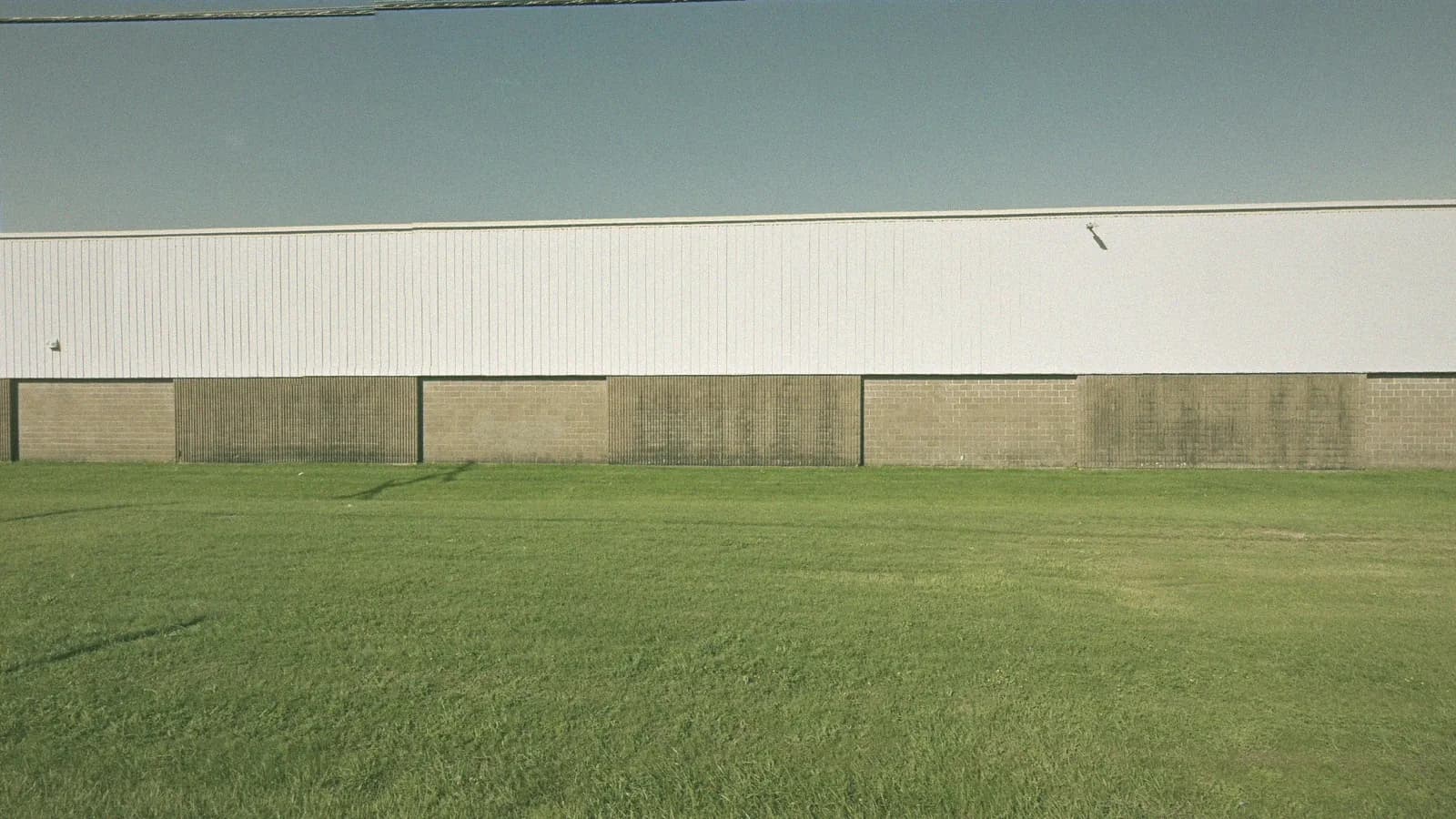 Howland Recreational Arena, 9001 Highway 6 S, Little Current, the building DriveTest uses as its Little Current travel point, seen from the street