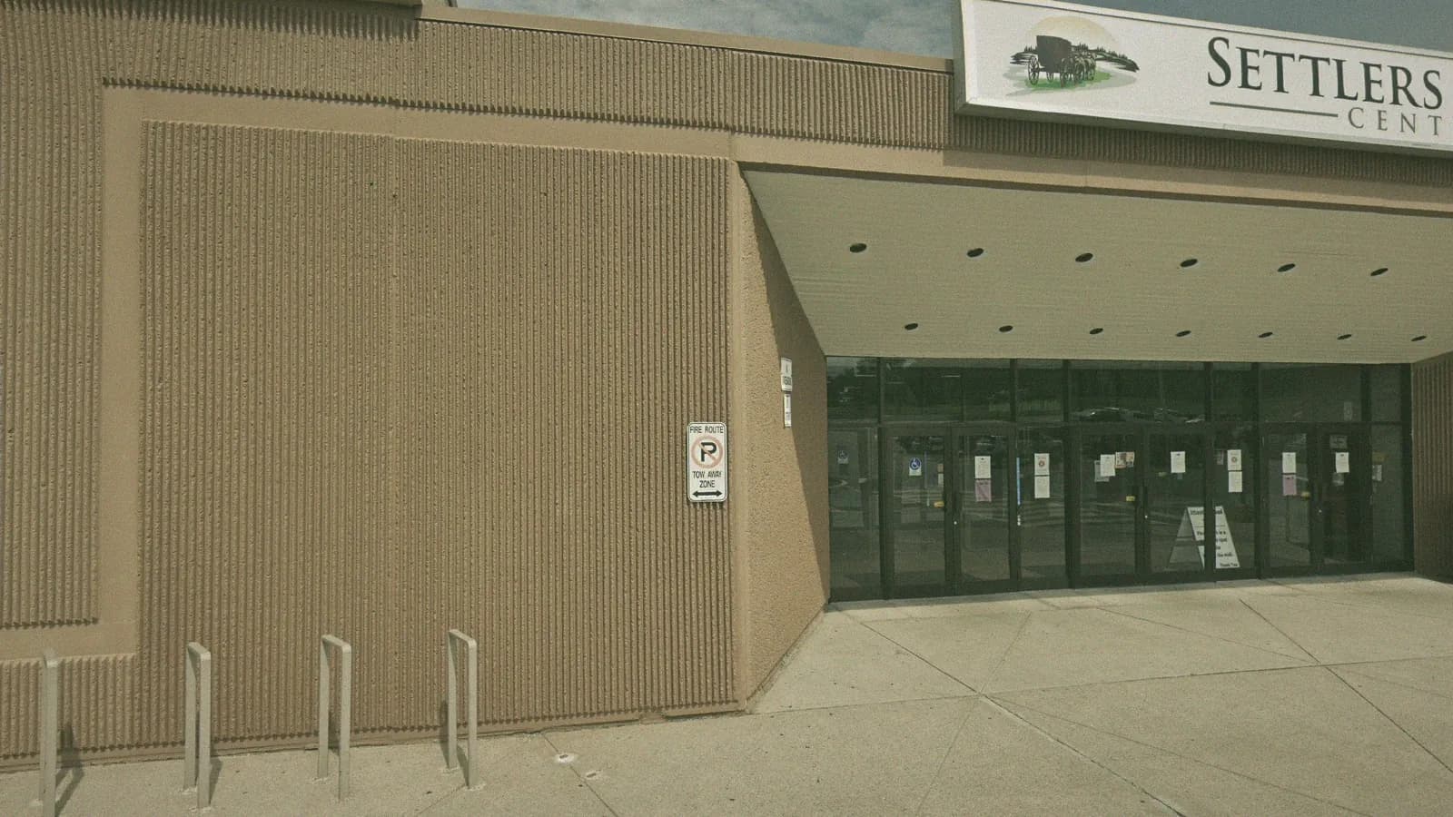 DriveTest Smiths Falls at Settlers Ridge Mall, 283 Brockville St, Unit 3 (Office faces Percy St), Smiths Falls, seen from the street
